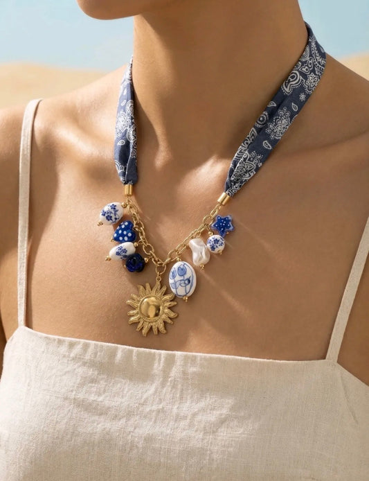 Collier Victoria