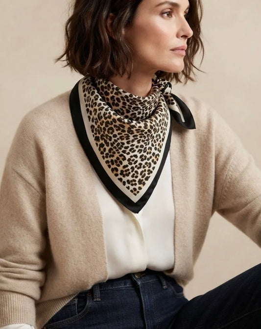 Foulard carré imprimé léopard