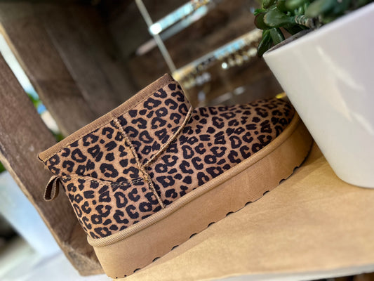 Boots Léo