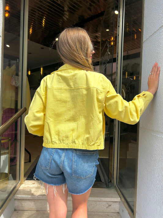 Veste courte col montant boutonnée jaune