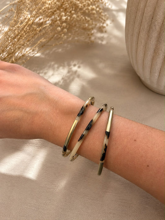 Bracelet jonc rigide écaille beige