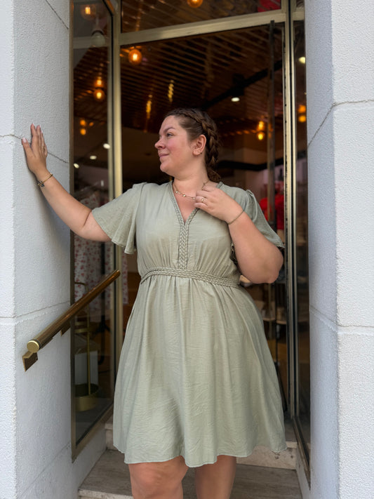 Robe Sauge Tressée Col V