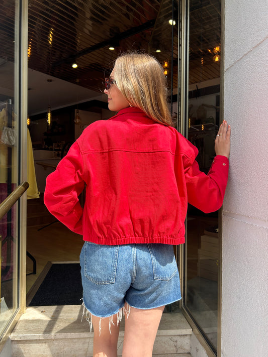 Veste courte col montant boutonnée rouge