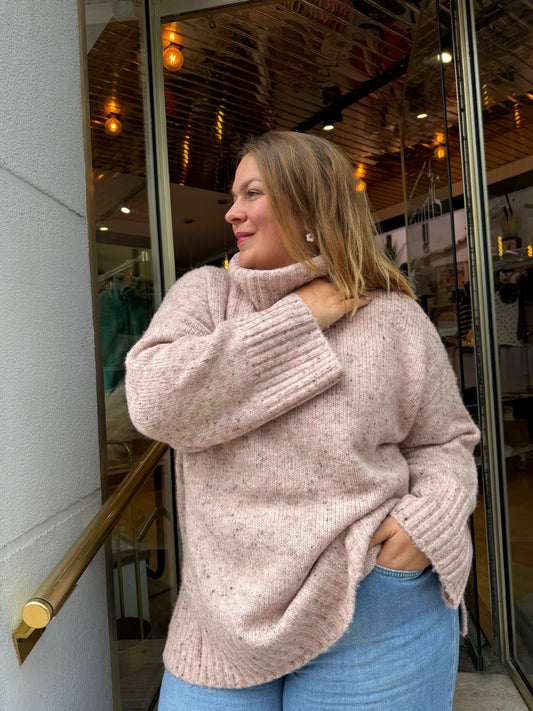 Pull col roulé oversize chiné rose