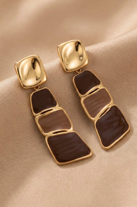 Boucles d'oreilles pendantes géométriques émaillées chocolat dorées – Acier inoxydable