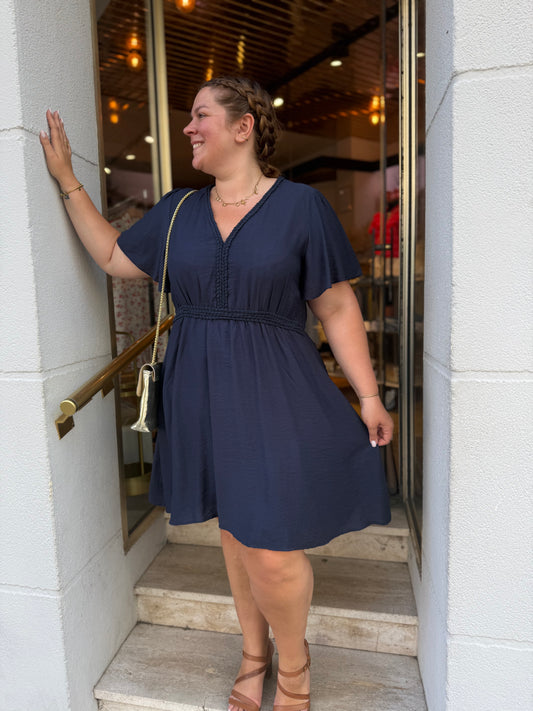Robe Marine Tressée Col V