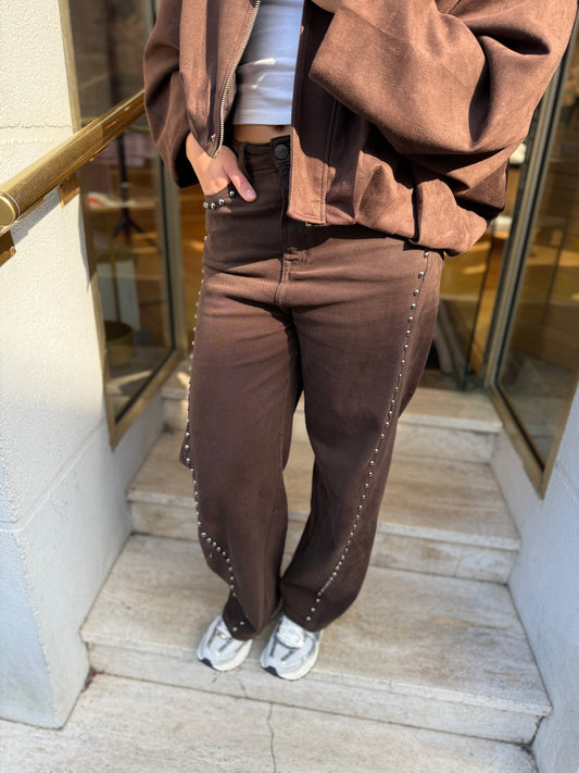 Jeans marron clouté