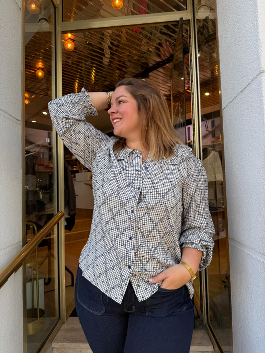 Blouse vichy marine à fleurs brodées