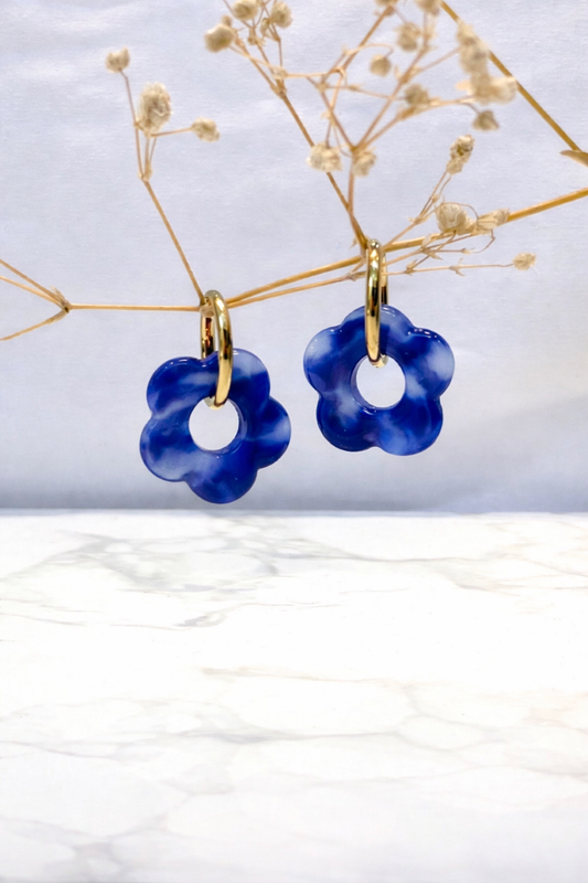 Boucle d’oreille bleu dur