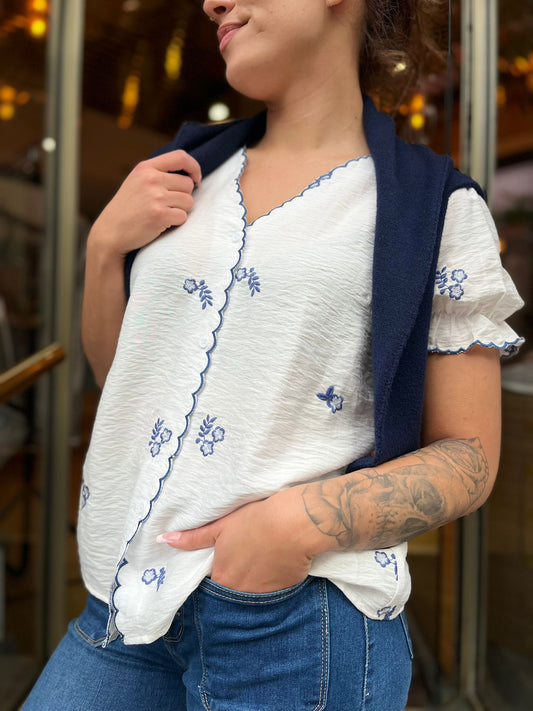 Curvy Blouse Amelia