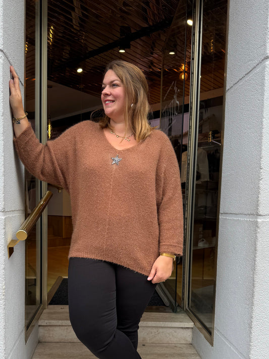 Pull doux étoile strass camel