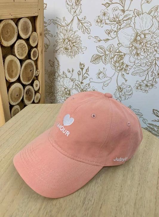 Casquette rose brodée Amour