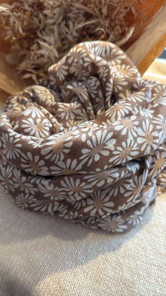 Foulard fleuri camel