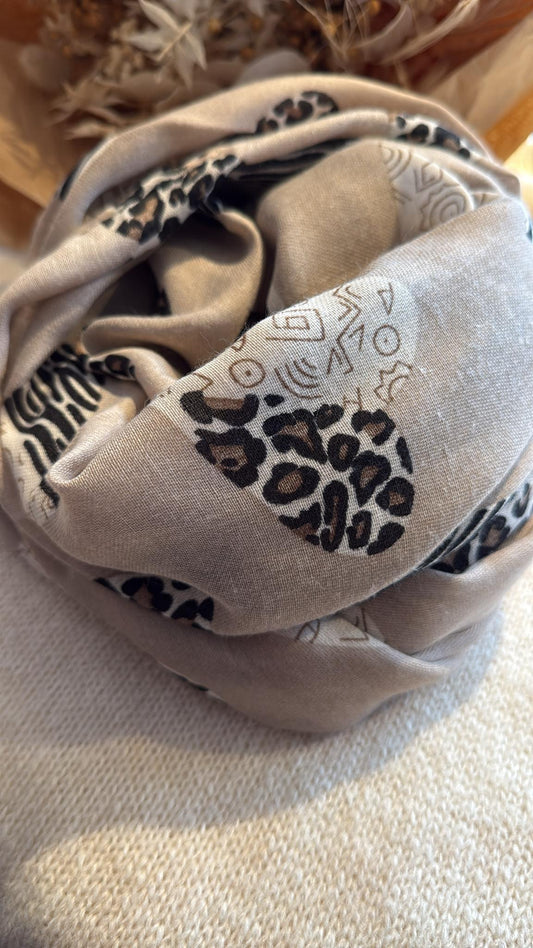 Foulard léopard coeur
